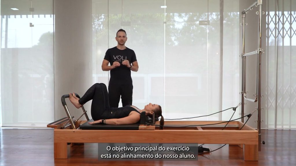 Excerto oficial VOLL de uma explicação prática no Reformer